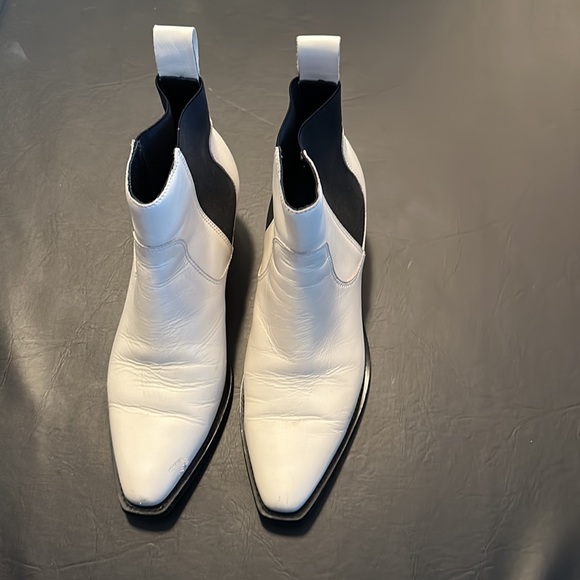 Everlane White Boot - Picture 3 of 5